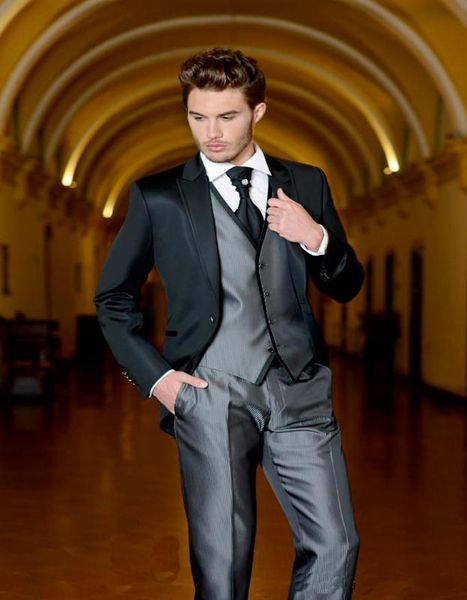 new arrival gray mens formal wear three pieces suits one button male dinner suit groomsman costume homme (jacket+pants+vest, White;black
new arrival gray mens formal wear three pieces suits one button male dinner suit groomsman costume homme (jacket+pants+vest, White;black