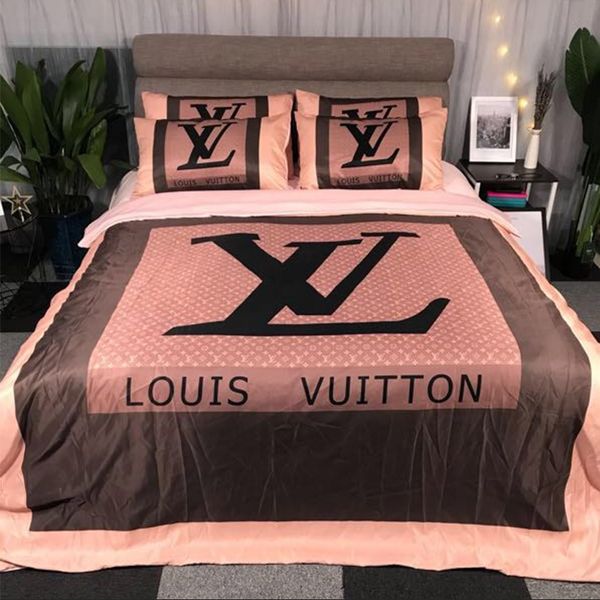 3d bedding chic branded flower letter printed cotton bedding set fashion 3 pcs sheet duvet cover pillowcases duvet cover home textiles
3d bedding chic branded flower letter printed cotton bedding set fashion 3 pcs sheet duvet cover pillowcases duvet cover home textiles