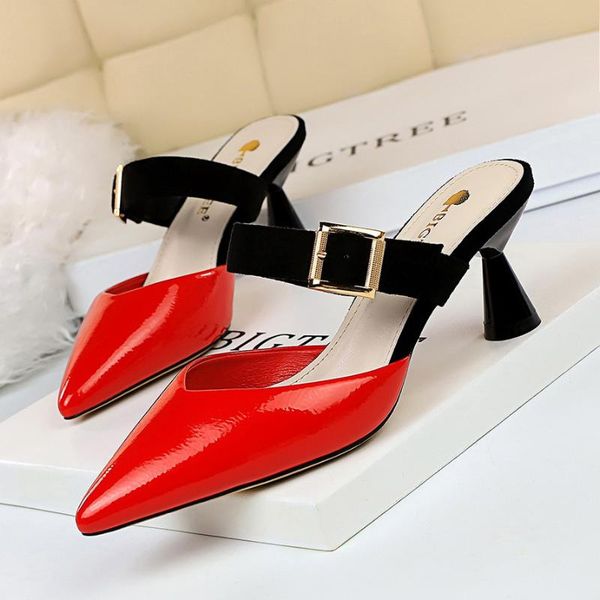 aq181 new version of the fashion thick with high-heeled patent leather pointed word with belt buckle baotou half slippers, Black
aq181 new version of the fashion thick with high-heeled patent leather pointed word with belt buckle baotou half slippers, Black