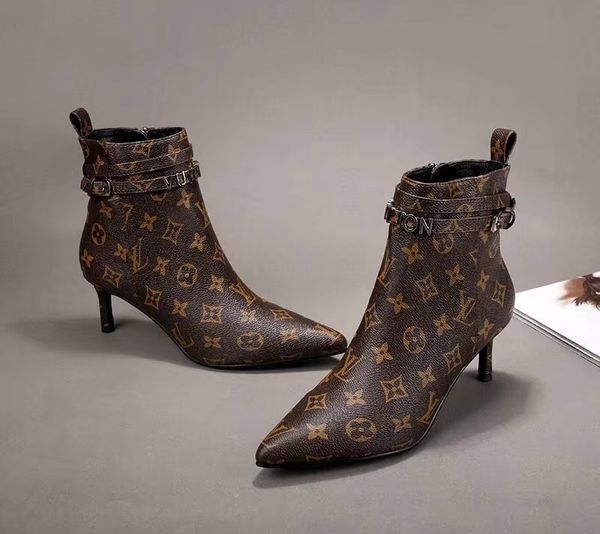 Luxury 2019 black red leather with pike pointed toe women ankle boot fa hion de igner ladie red bottom high heel hoe pump
Luxury 2019 black red leather with pike pointed toe women ankle boot fa hion de igner ladie red bottom high heel hoe pump