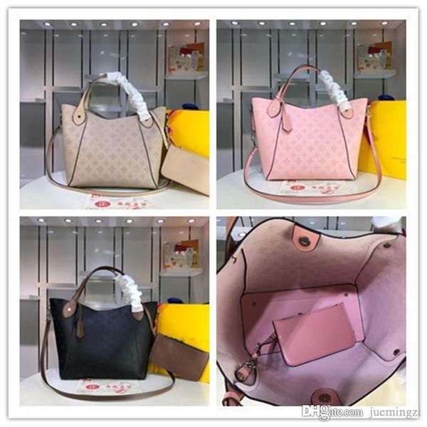 lovuitto designers hina pm shoulder tote bag m54354 mahina magnolia noir black size: 46/30/17 cm
lovuitto designers hina pm shoulder tote bag m54354 mahina magnolia noir black size: 46/30/17 cm