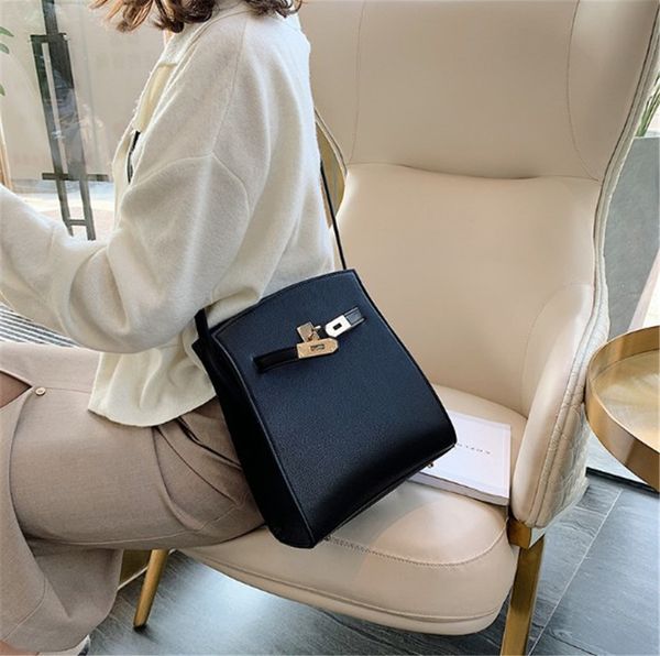 designer shoulder bag cross body pu good match fashion ph-cfy2003194/* 
designer shoulder bag cross body pu good match fashion ph-cfy2003194/*