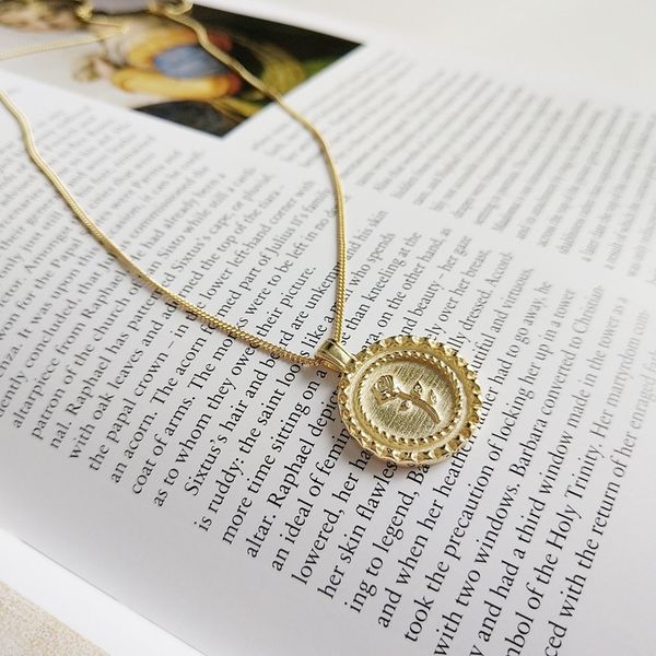 louleur 925 sterling silver gold rose flower pendant necklace round card fashion elegant neckalce for women festival jewelry
louleur 925 sterling silver gold rose flower pendant necklace round card fashion elegant neckalce for women festival jewelry