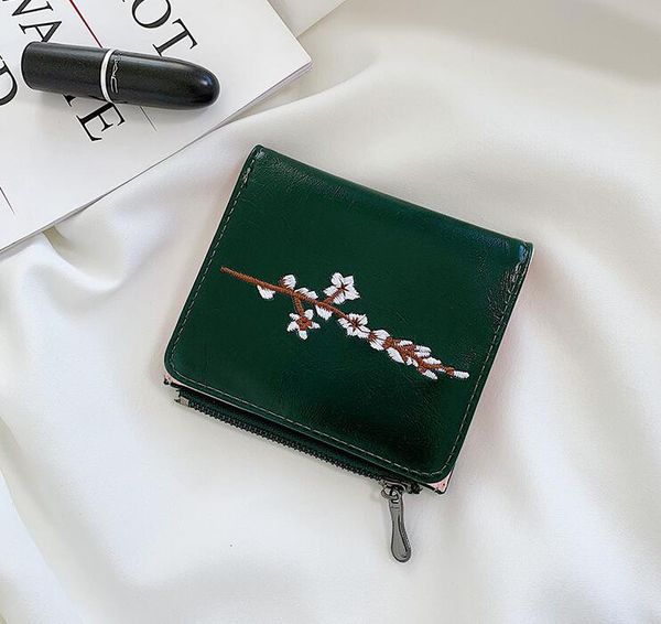 factory outlet women handbag new retro leather folding women purses multifunctional buckle decoration purse simple leather short wallet, Red;black
factory outlet women handbag new retro leather folding women purses multifunctional buckle decoration purse simple leather short wallet, Red;black