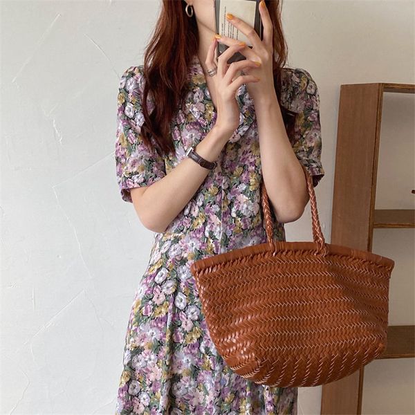 casual dresses alien kitty stylish feminine chiffon high waist 2021 chic elegant florals girls large size all match slim thin vestidos, Black;gray
casual dresses alien kitty stylish feminine chiffon high waist 2021 chic elegant florals girls large size all match slim thin vestidos, Black;gray