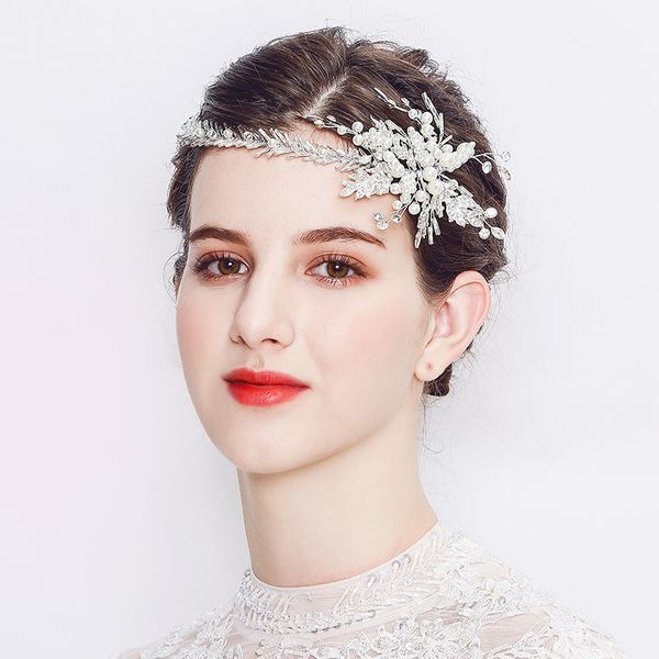style luxury rhinestones hand-made bridal hair band enamel clover design bridal headdress
style luxury rhinestones hand-made bridal hair band enamel clover design bridal headdress