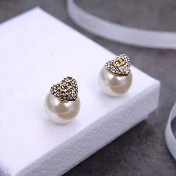 european and american fashion personality full diamond love pearl designer earrings luxury designer jewelry women earrings, Golden
european and american fashion personality full diamond love pearl designer earrings luxury designer jewelry women earrings, Golden
