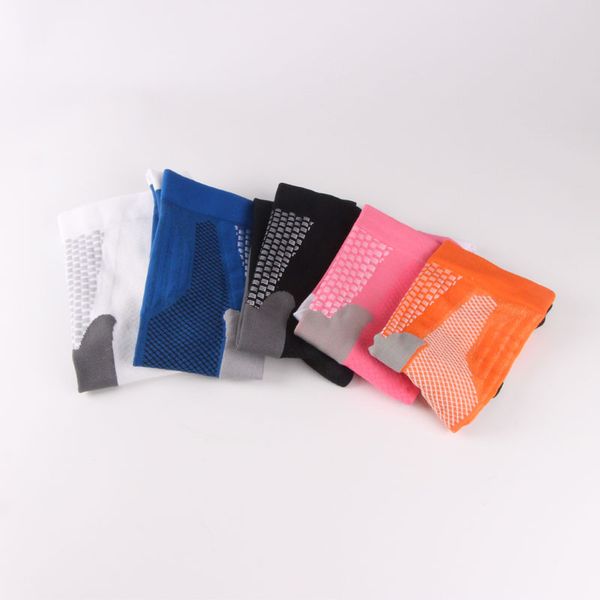 compression socks (3pairs), 20-30 mmhg is graduated athletic & medical for men & women, running, flight, travels stocking, Black
compression socks (3pairs), 20-30 mmhg is graduated athletic & medical for men & women, running, flight, travels stocking, Black