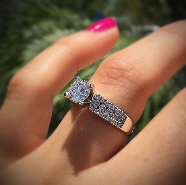 european and american hand ornaments with eight zircons, gold-plated diamond rings, bridal ornaments, Golden;silver
european and american hand ornaments with eight zircons, gold-plated diamond rings, bridal ornaments, Golden;silver