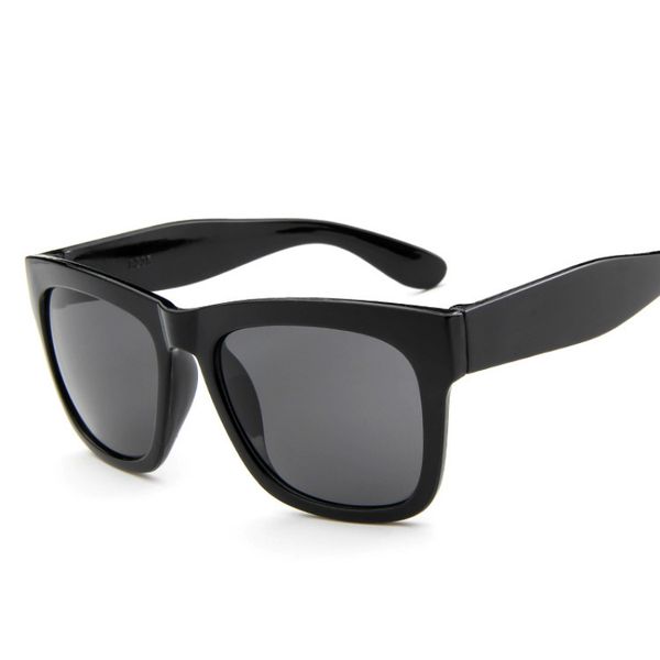 designer classic fashion sunglasses men women driving shades square vintage oversized female luxury sun glasses male 2019 new, White;black
designer classic fashion sunglasses men women driving shades square vintage oversized female luxury sun glasses male 2019 new, White;black