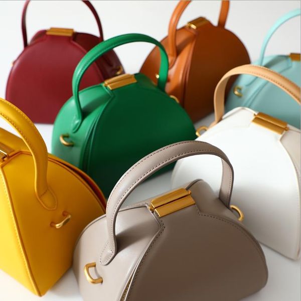 european and american women's wear 2020 summer new style fashion handbag makeup bag in candy color
european and american women's wear 2020 summer new style fashion handbag makeup bag in candy color