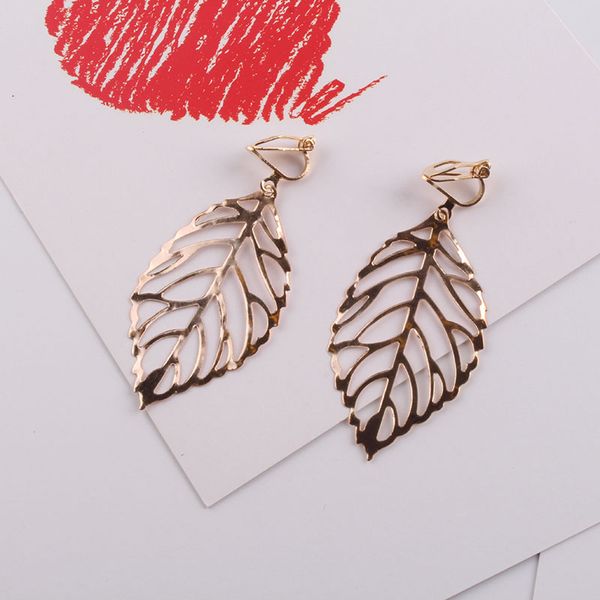 2018 big vintage leave clip earrings for women fashion hollow alloy trendy bohemian female brincos boho eardrop earrings, Silver
2018 big vintage leave clip earrings for women fashion hollow alloy trendy bohemian female brincos boho eardrop earrings, Silver