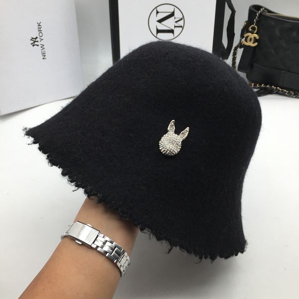 autumn and winter new woollen cloth fisherman's hat with sweet fashion pot hat female girl's version of the fashionable rabb, Blue;gray
autumn and winter new woollen cloth fisherman's hat with sweet fashion pot hat female girl's version of the fashionable rabb, Blue;gray