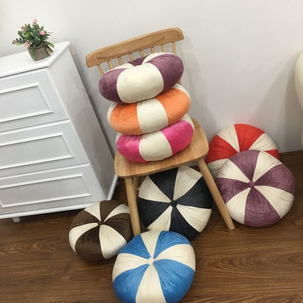 thickening solid color round cushion 38 cm in diameter warm good quality dining chair seat stool pad cushion
thickening solid color round cushion 38 cm in diameter warm good quality dining chair seat stool pad cushion