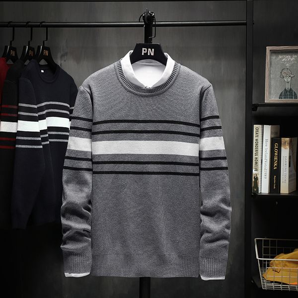 2020 men's spring season new recreational sweater youth loose comfortable round collar joker striped sweater, White;black
2020 men's spring season new recreational sweater youth loose comfortable round collar joker striped sweater, White;black