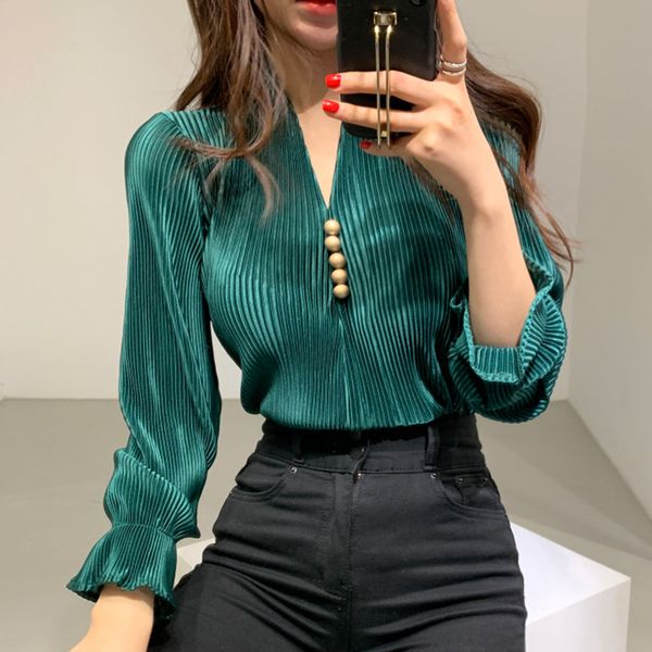 chic 2020 new spring v collar button long sleeve pleated blouse solid color lady casual shirts all-match loose blouses, White
chic 2020 new spring v collar button long sleeve pleated blouse solid color lady casual shirts all-match loose blouses, White