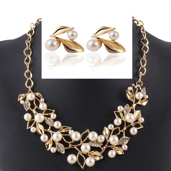 women fashion jewelry faux pearls crystal pearls, pendant necklace stud earrings set leaf link chain casual, Silver
women fashion jewelry faux pearls crystal pearls, pendant necklace stud earrings set leaf link chain casual, Silver