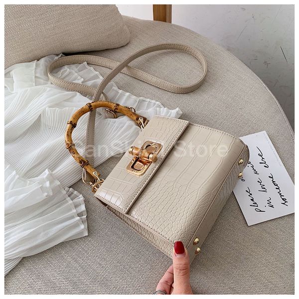 korean 2019 version of women's bag fashion retro stone pattern handbag with simple slant-span single-shoulder bag
korean 2019 version of women's bag fashion retro stone pattern handbag with simple slant-span single-shoulder bag