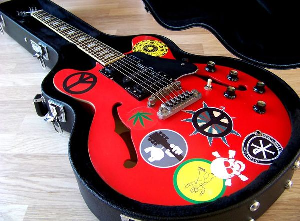 Cu tom made tpp alvin lee guitar big red 335 pro tribut emi hollow body electric guitar block inlay neck h h pickup elling
Cu tom made tpp alvin lee guitar big red 335 pro tribut emi hollow body electric guitar block inlay neck h h pickup elling