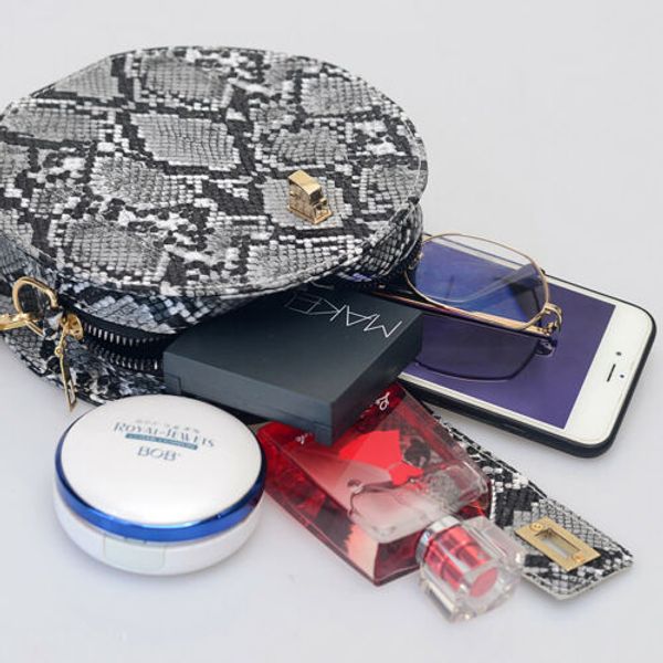 fashion women handbag snake print cross body shoulder messenger chain round bag
fashion women handbag snake print cross body shoulder messenger chain round bag