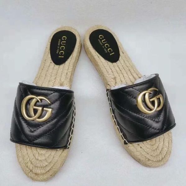 2019 fashion and fresh air, professional design, men's leisure comfortable flip-flop, imported leather, comfortable sole, size 35-41, Black
2019 fashion and fresh air, professional design, men's leisure comfortable flip-flop, imported leather, comfortable sole, size 35-41, Black