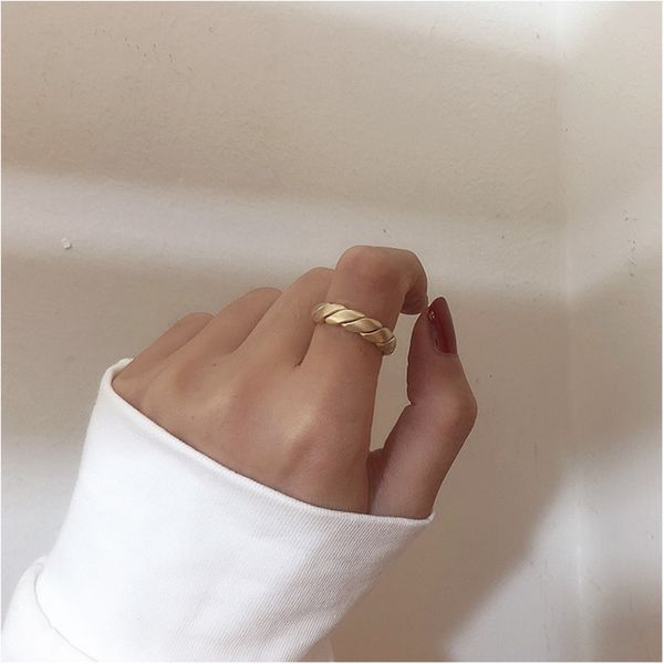 Wrapping Twisted Matte Metal Open Ring Women INS Minimalist Irregular Wave Pattern Gold Color Jewelry Music Festival Birthday
Wrapping Twisted Matte Metal Open Ring Women INS Minimalist Irregular Wave Pattern Gold Color Jewelry Music Festival Birthday