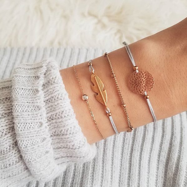 4 pcs/set crystal geometry hollow flowers leaf chain gold bangle set bohemian women's vintage bracelet party charm jewelry, Black
4 pcs/set crystal geometry hollow flowers leaf chain gold bangle set bohemian women's vintage bracelet party charm jewelry, Black