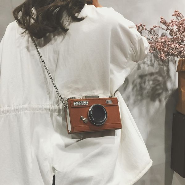 chain mini bag female 2020 spring and summer new hong kong style retro camera box bag shoulder messenger square sling
chain mini bag female 2020 spring and summer new hong kong style retro camera box bag shoulder messenger square sling