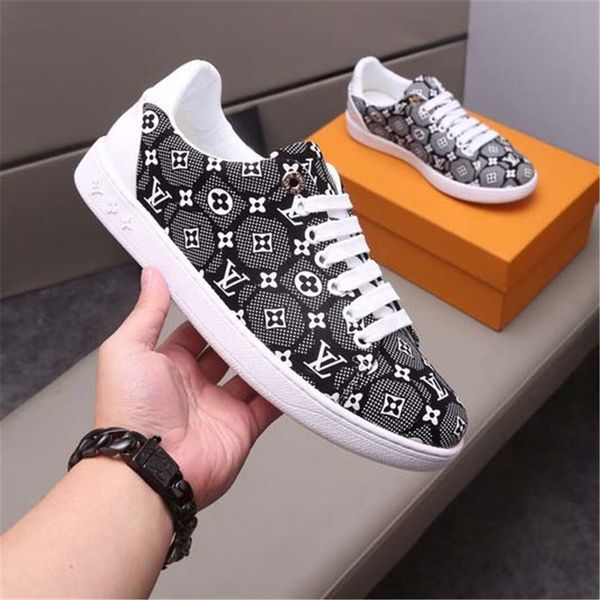 new men casual shoes trendy lace up sneakers skateboarding shoes leisure athletic fitness chaussures de sports pour, Black
new men casual shoes trendy lace up sneakers skateboarding shoes leisure athletic fitness chaussures de sports pour, Black