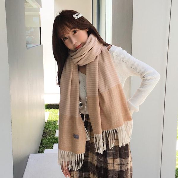 autumn winter new fund checks scarf female vogue joker day fastens sweet add thick warmth to warm dual tassel shawl, Blue;gray
autumn winter new fund checks scarf female vogue joker day fastens sweet add thick warmth to warm dual tassel shawl, Blue;gray