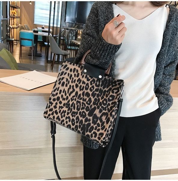 leopard crossbody сумка для женщин сумки bolsa feminina плеча сумки женской sac main 2020 кожи
leopard crossbody сумка для женщин сумки bolsa feminina плеча сумки женской sac main 2020 кожи