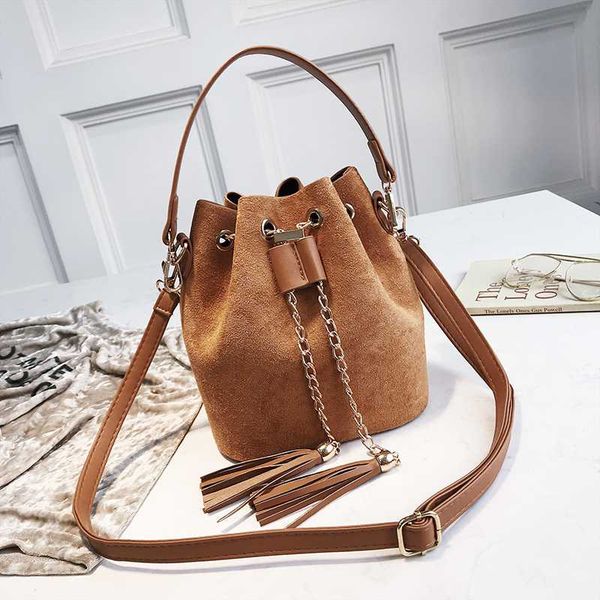 2020 mini crossbody handbags cute suede bucket bag organizer small tassel pu leather womens shoulder messenger bags bolsos
2020 mini crossbody handbags cute suede bucket bag organizer small tassel pu leather womens shoulder messenger bags bolsos
