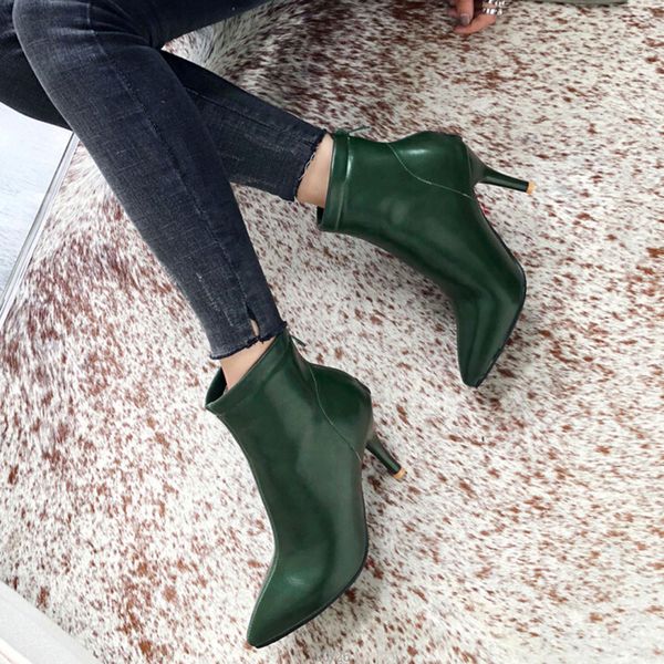 fashion ankle boots para mulheres pointe shoes side zipper boots women high heel short plush ankle thin high heels, Black
fashion ankle boots para mulheres pointe shoes side zipper boots women high heel short plush ankle thin high heels, Black