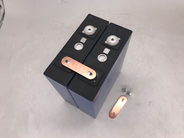 16шт 3.2 v 135ah lifepo4 аккумуляторная батарея литий железо фосфатный блок солнечных батарей 12v540ah 24v270ah 48v135ah eu us tax free
16шт 3.2 v 135ah lifepo4 аккумуляторная батарея литий железо фосфатный блок солнечных батарей 12v540ah 24v270ah 48v135ah eu us tax free