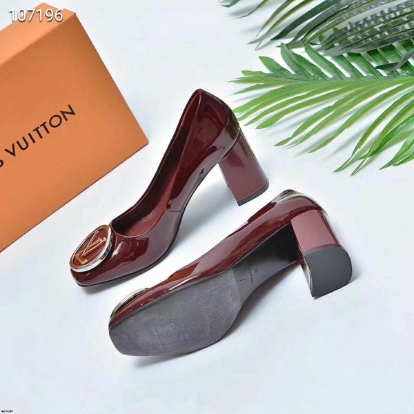 19ss 2019 spring new thick high heel black suede single shoes pointed toe mujer head with wild women's pumps shoes ing
19ss 2019 spring new thick high heel black suede single shoes pointed toe mujer head with wild women's pumps shoes ing