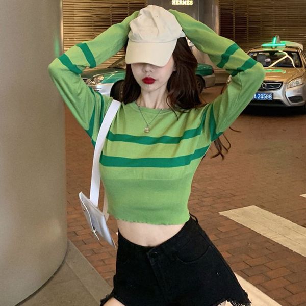 autumn fashion stripe o-neck long sleeve knitted pullovers female short sweaters women new korean loose sweater, White;black 
autumn fashion stripe o-neck long sleeve knitted pullovers female short sweaters women new korean loose sweater, White;black