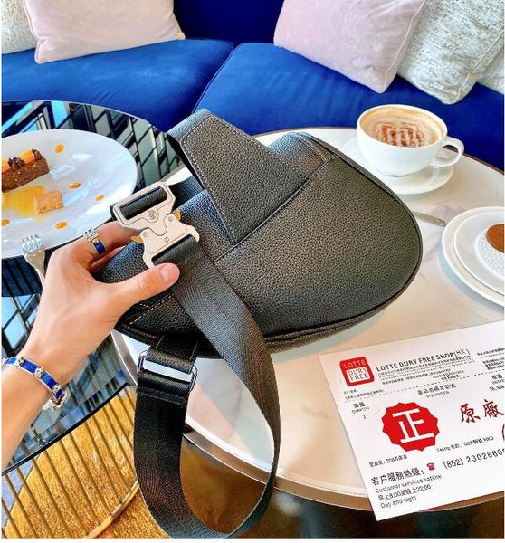 ts solid color crossbody saddle bag brand mens womens luxury designer bag handbags messenger bag luxury designer black bags
ts solid color crossbody saddle bag brand mens womens luxury designer bag handbags messenger bag luxury designer black bags