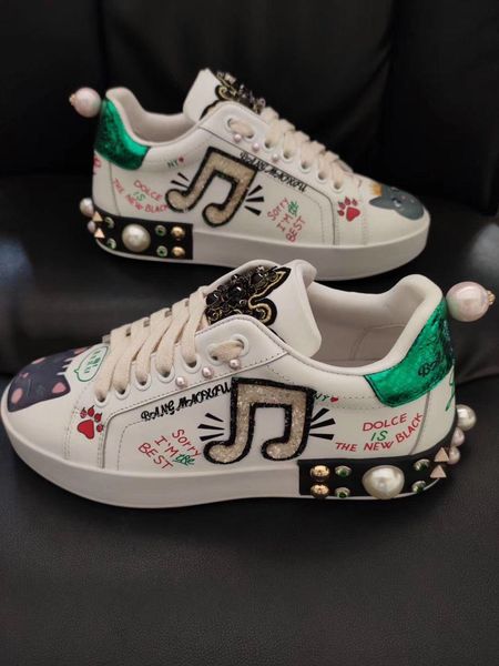 2020t luxury men's and women's graffiti hand-painted casual sports shoes, fashionable wild high-end couple banquet shoes, size: 35, Black
2020t luxury men's and women's graffiti hand-painted casual sports shoes, fashionable wild high-end couple banquet shoes, size: 35, Black
