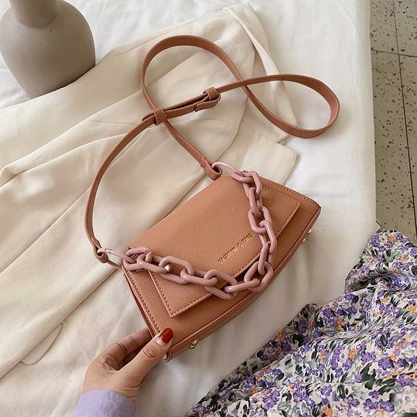female pu leather crossbody bags for women 2020 travel handbag fashion simple shoulder messenger bag ladies cross body bag
female pu leather crossbody bags for women 2020 travel handbag fashion simple shoulder messenger bag ladies cross body bag