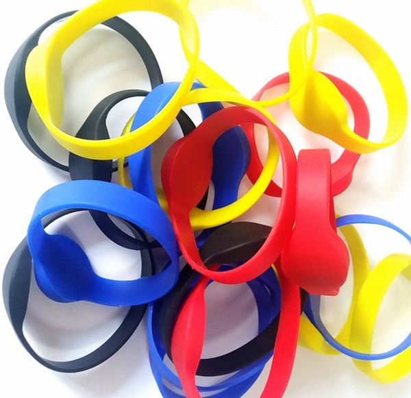 500pcs pure color ic bracelet silicone waterproof nfc wristband watch card 13.56mhz fm11rf08 mf 1k s50 rfid wrist band access control card
500pcs pure color ic bracelet silicone waterproof nfc wristband watch card 13.56mhz fm11rf08 mf 1k s50 rfid wrist band access control card