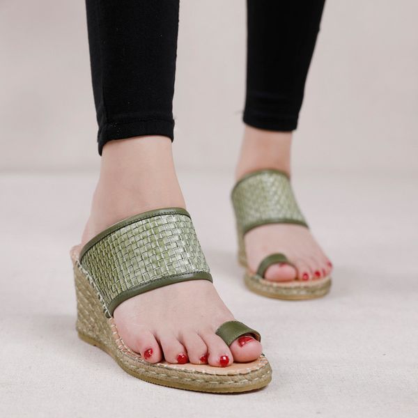 genuine leather braided toe lady platform flip flops retro clip toe high heel slippers summer 2020 new women wedge sandals shoes, Black
genuine leather braided toe lady platform flip flops retro clip toe high heel slippers summer 2020 new women wedge sandals shoes, Black