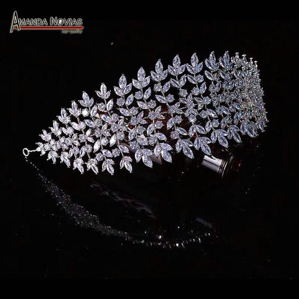 handmade crystal rhinestones tiaras and crowns wedding headband headpiece bridal hair piece
handmade crystal rhinestones tiaras and crowns wedding headband headpiece bridal hair piece
