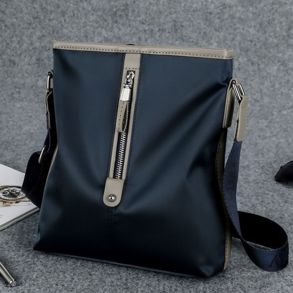 men's oxford textile wear-resistant waterproof single shoulder bag messenger bag outdoor leisure large capacity men's
men's oxford textile wear-resistant waterproof single shoulder bag messenger bag outdoor leisure large capacity men's