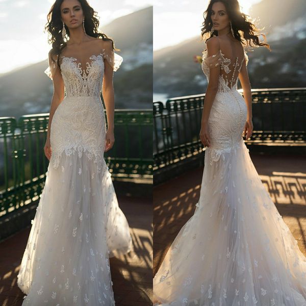 2019 beach mermaid wedding dresses spaghetti off shoulder lace sequined boho wedding gowns buttons back sweep train robes de mariée, White
2019 beach mermaid wedding dresses spaghetti off shoulder lace sequined boho wedding gowns buttons back sweep train robes de mariée, White