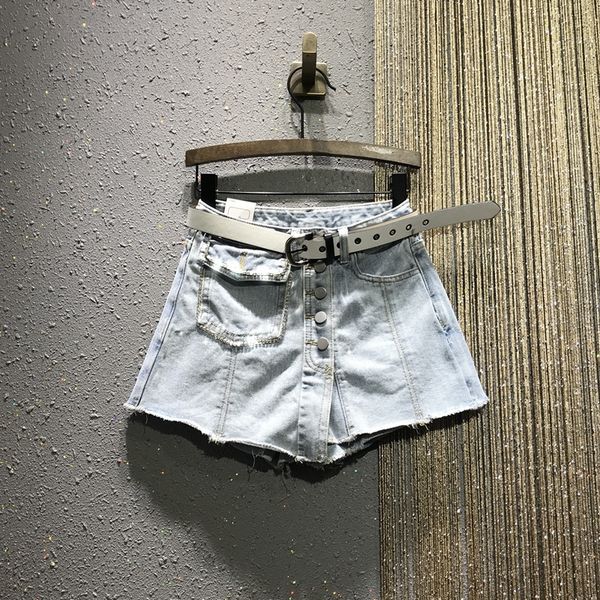 european station 2020 spring and summer new rhinestone nail loose a word slim anti-glare denim shorts, Blue
european station 2020 spring and summer new rhinestone nail loose a word slim anti-glare denim shorts, Blue