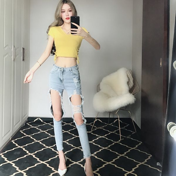 2020 summer new light-colored pants low waist slimming big hole beggar jeans womens cropped feet pants tide, Blue
2020 summer new light-colored pants low waist slimming big hole beggar jeans womens cropped feet pants tide, Blue