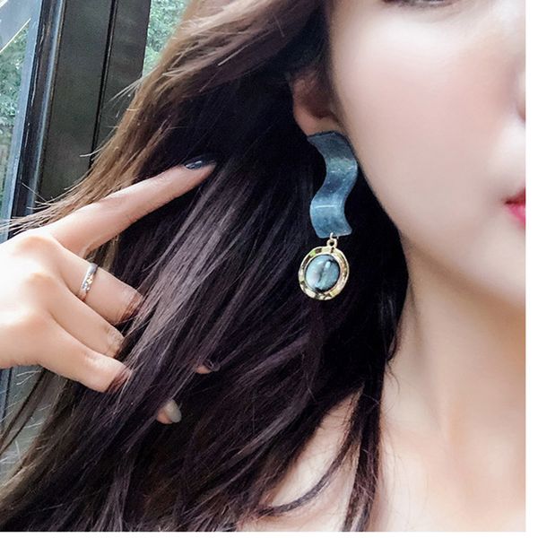 new creative geometric ripple retro earrings for women personality fashion earrings temperament wild long pendant jewelr, Silver
new creative geometric ripple retro earrings for women personality fashion earrings temperament wild long pendant jewelr, Silver