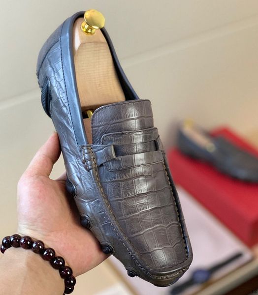 38 ~ 45 plus размер mens скольжение на бездельник обувь metallic блестки острым носом платье кожаные туфли роскошные свадьбы формальные обув, Black
38 ~ 45 plus размер mens скольжение на бездельник обувь metallic блестки острым носом платье кожаные туфли роскошные свадьбы формальные обув, Black