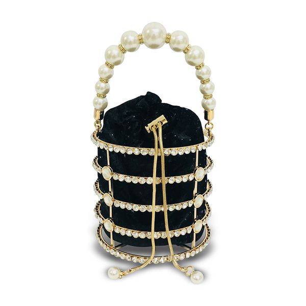 2019 autumn pearl rhinestone hollowed out handbag female evening bag bright flashing black slung dress bright flash bucket bag
2019 autumn pearl rhinestone hollowed out handbag female evening bag bright flashing black slung dress bright flash bucket bag