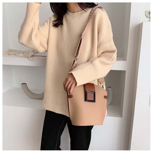 fujia ni bag2020new korean broadband shoulder bag fashion messenger bag bucket women's leather young female purses
fujia ni bag2020new korean broadband shoulder bag fashion messenger bag bucket women's leather young female purses